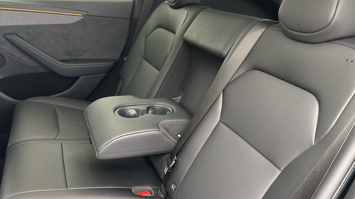 Tesla Model Y Image 9