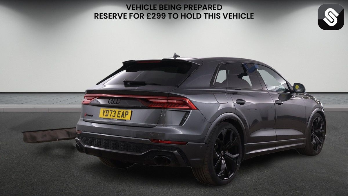 Audi RSQ8 Image 4