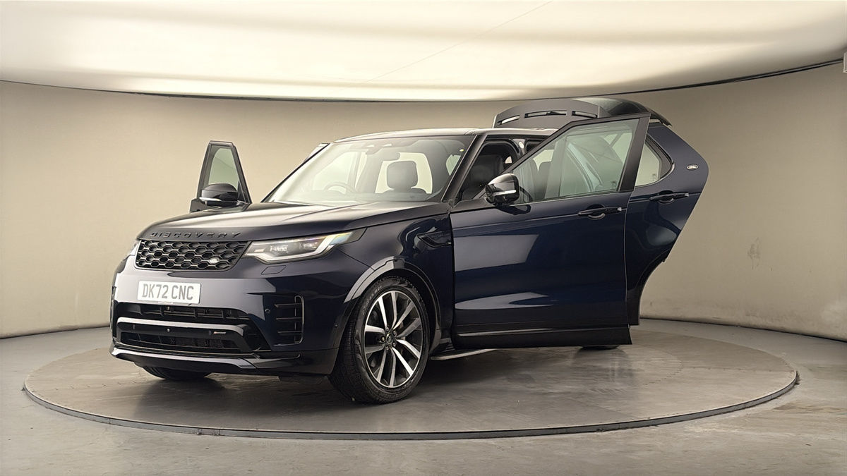 More views of Land Rover Discovery