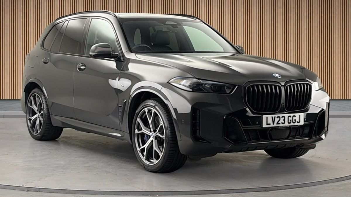 BMW X5 Sticky Header Image
