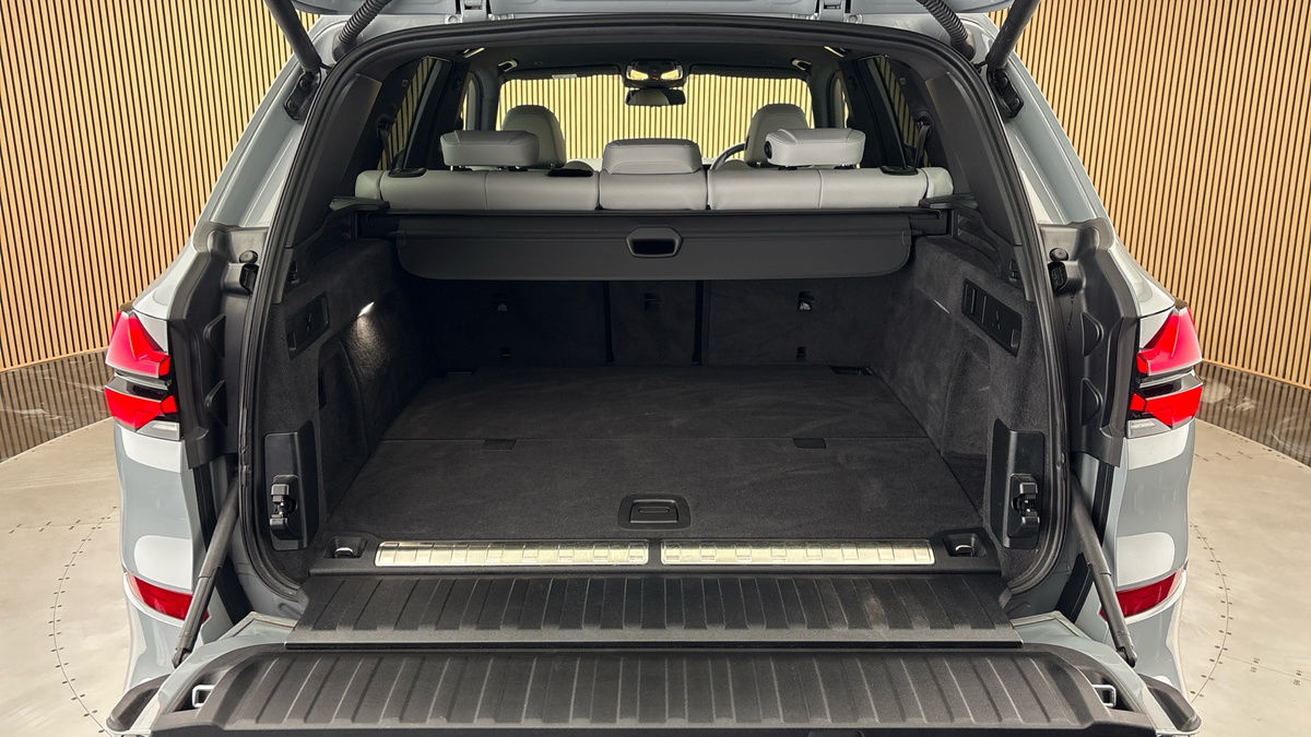 BMW X5 Image 11