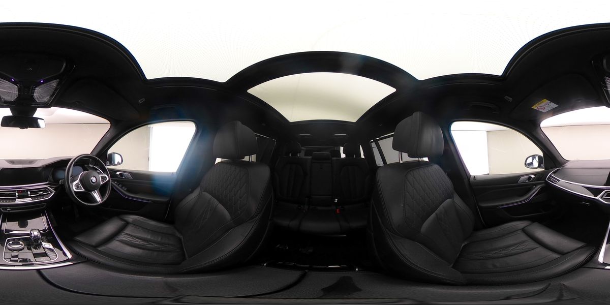 More views of BMW X7