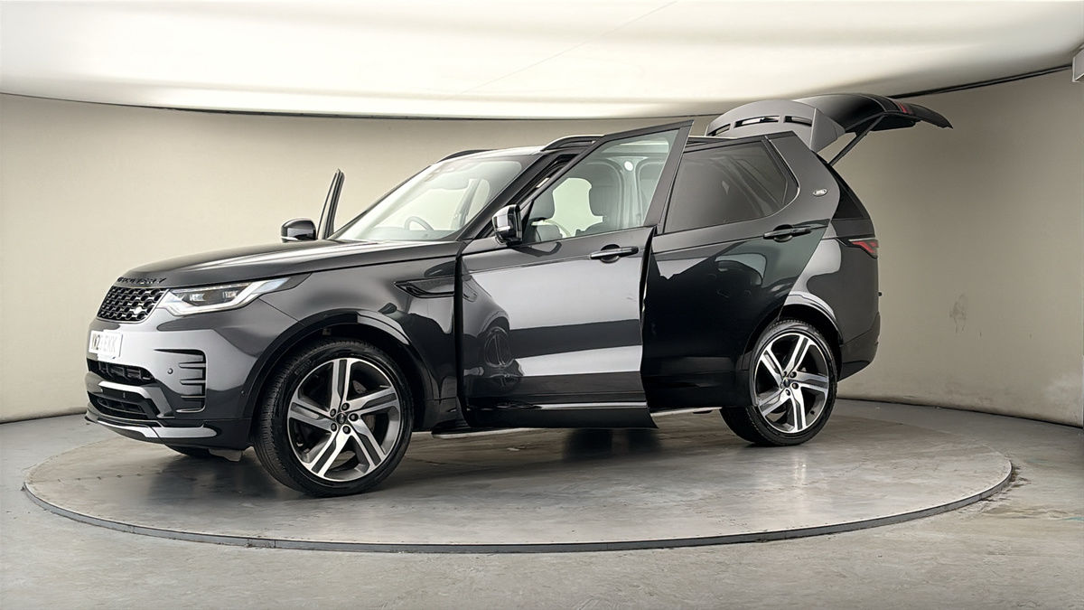 More views of Land Rover Discovery