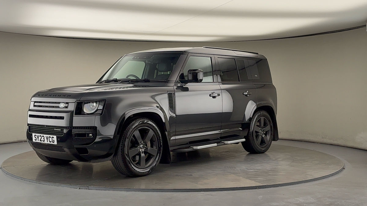Land Rover Defender 110 Image 20