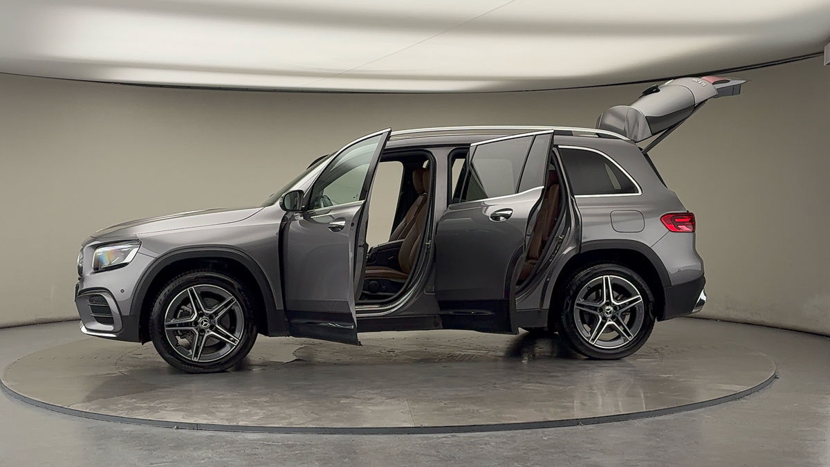 More views of Mercedes-Benz GLB