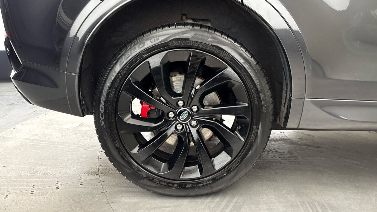 Land Rover Discovery Sport Image 10
