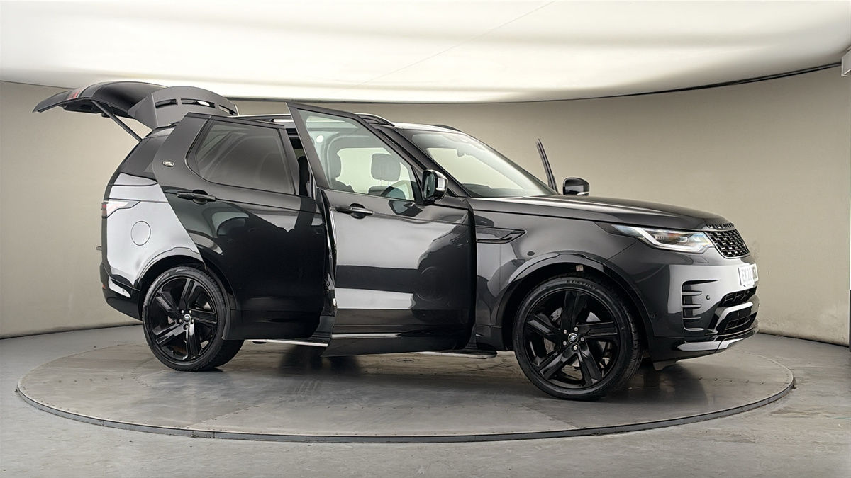 More views of Land Rover Discovery