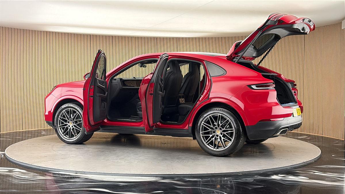 More views of Porsche Cayenne
