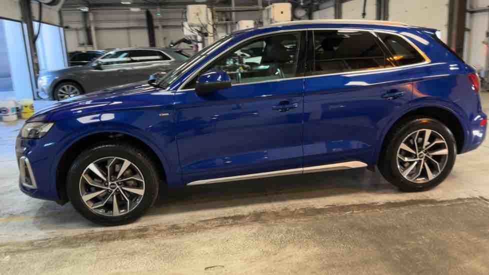 More views of Audi Q5