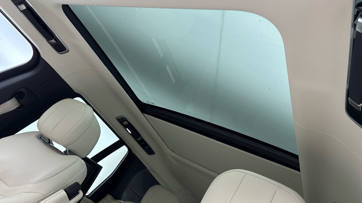 Land Rover Range Rover Image 6