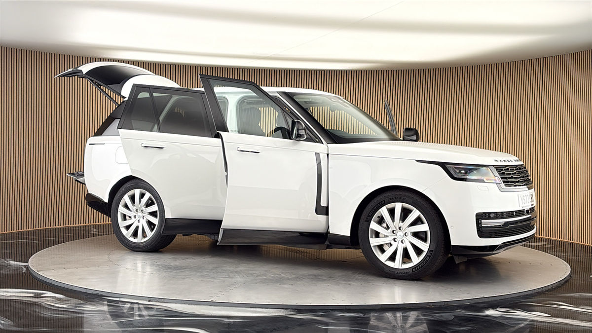 More views of Land Rover Range Rover