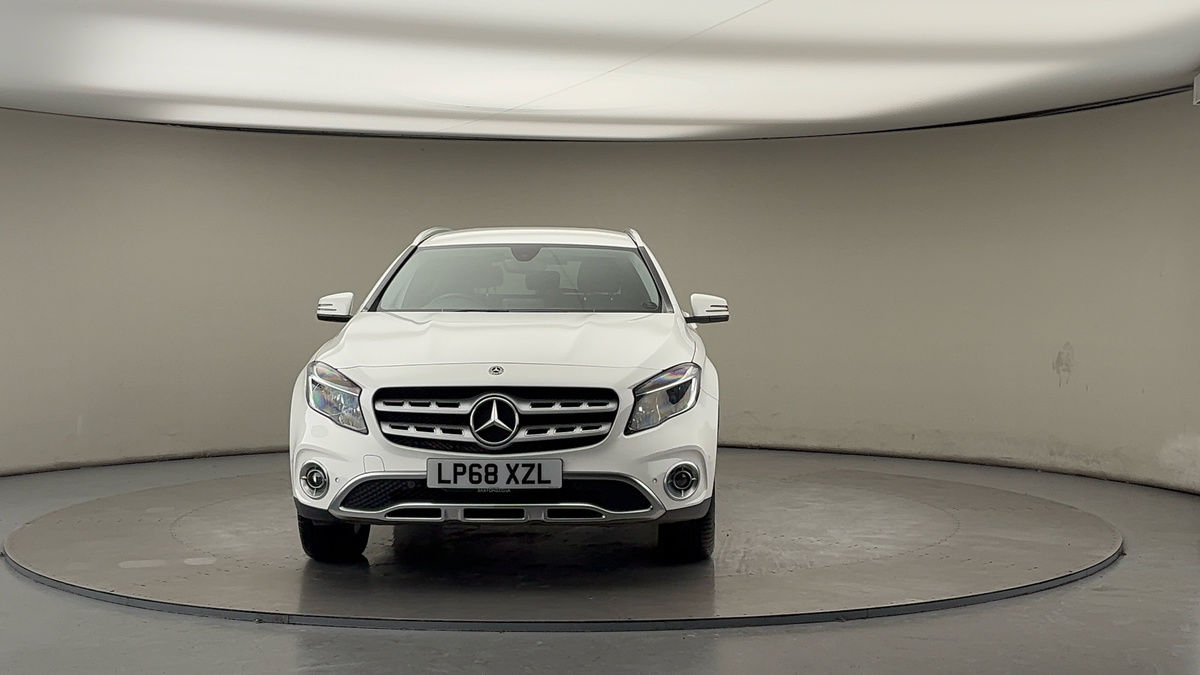 Mercedes-Benz GLA Image 3