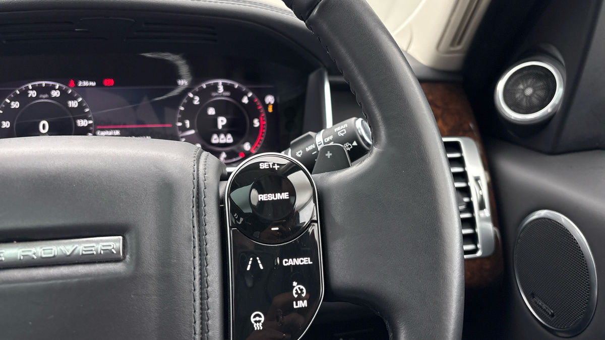 Land Rover Range Rover Image 14