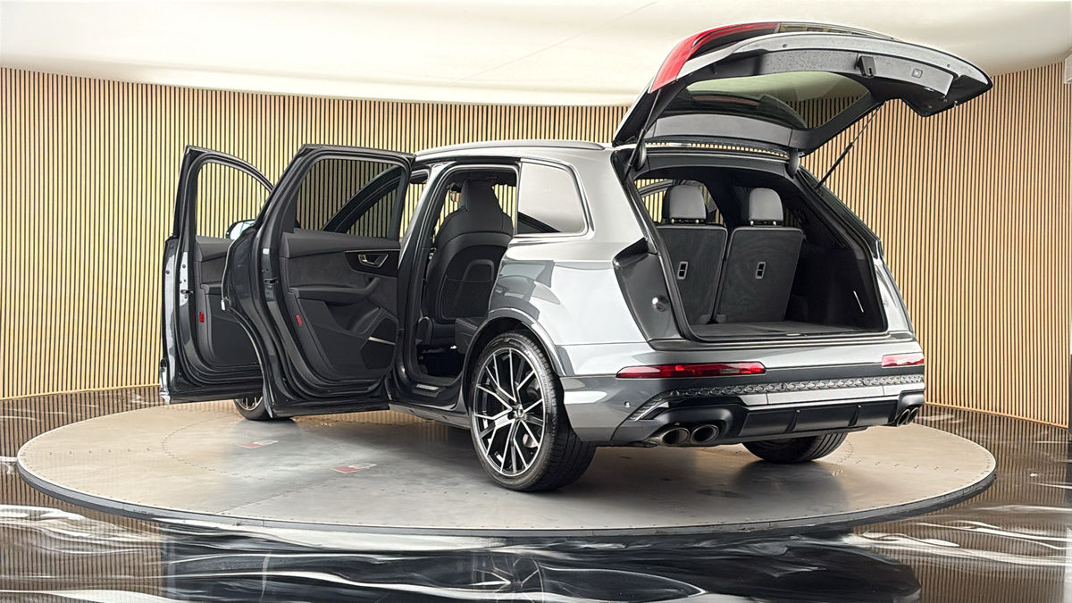 Audi SQ7 Image 23