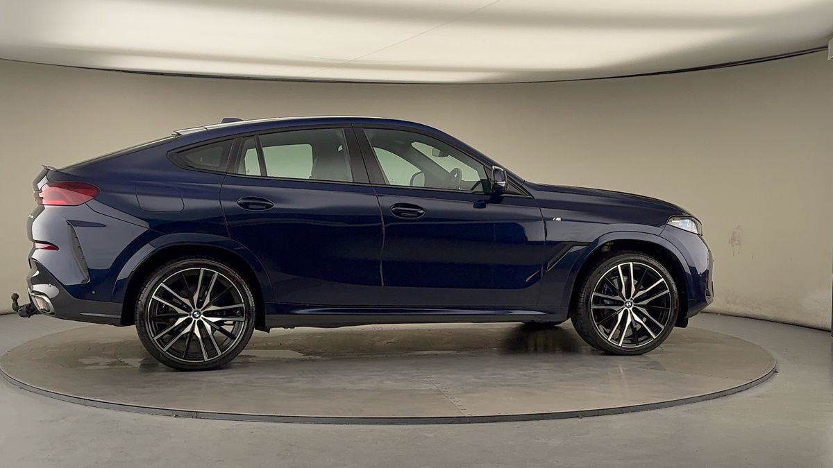 More views of BMW X6