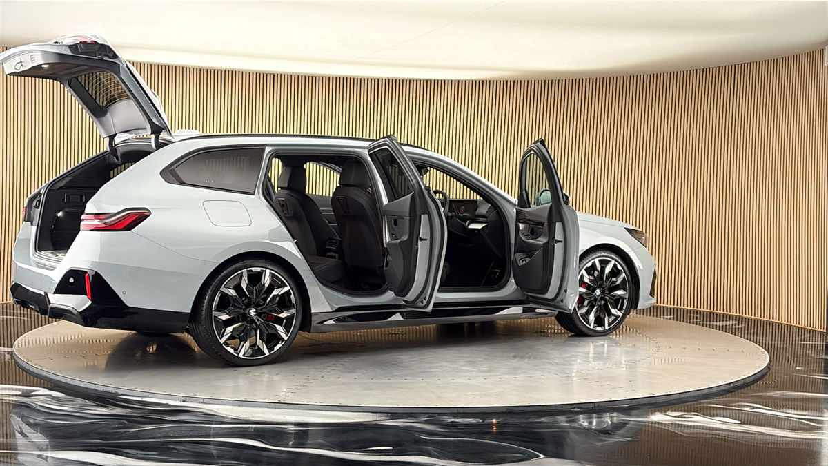More views of BMW 5 Series
