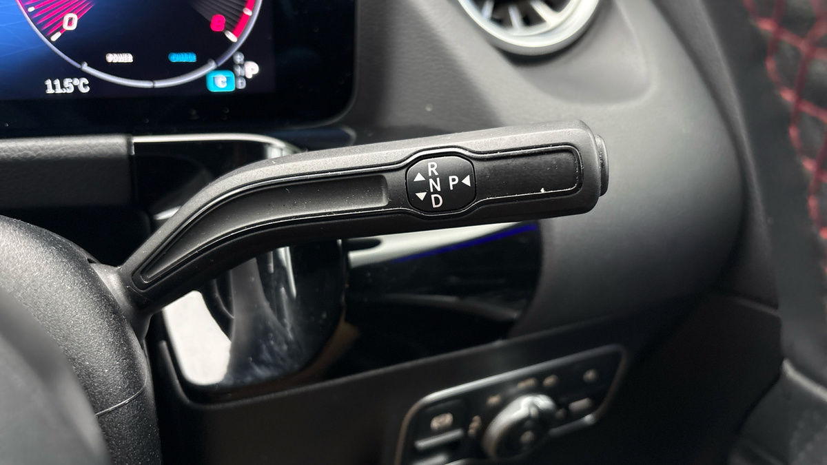 Mercedes-Benz GLA Image 6