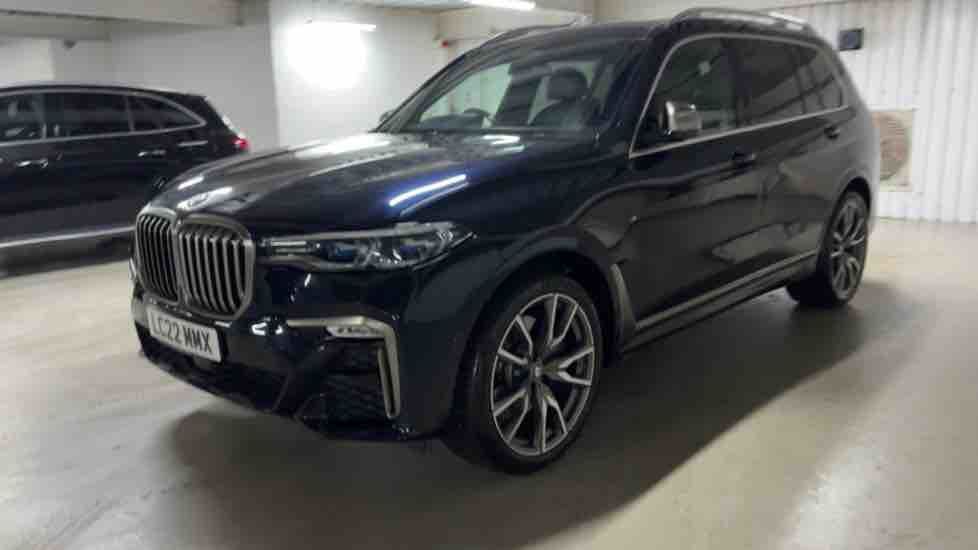 More views of BMW X7