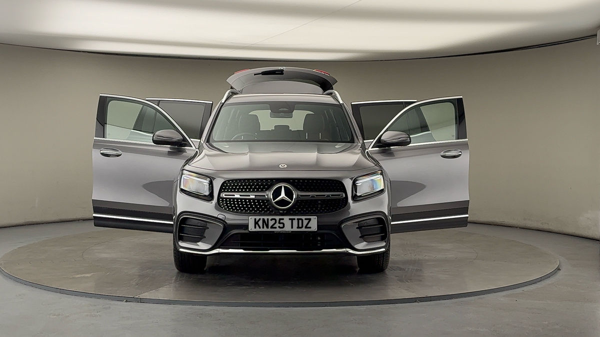 More views of Mercedes-Benz GLB