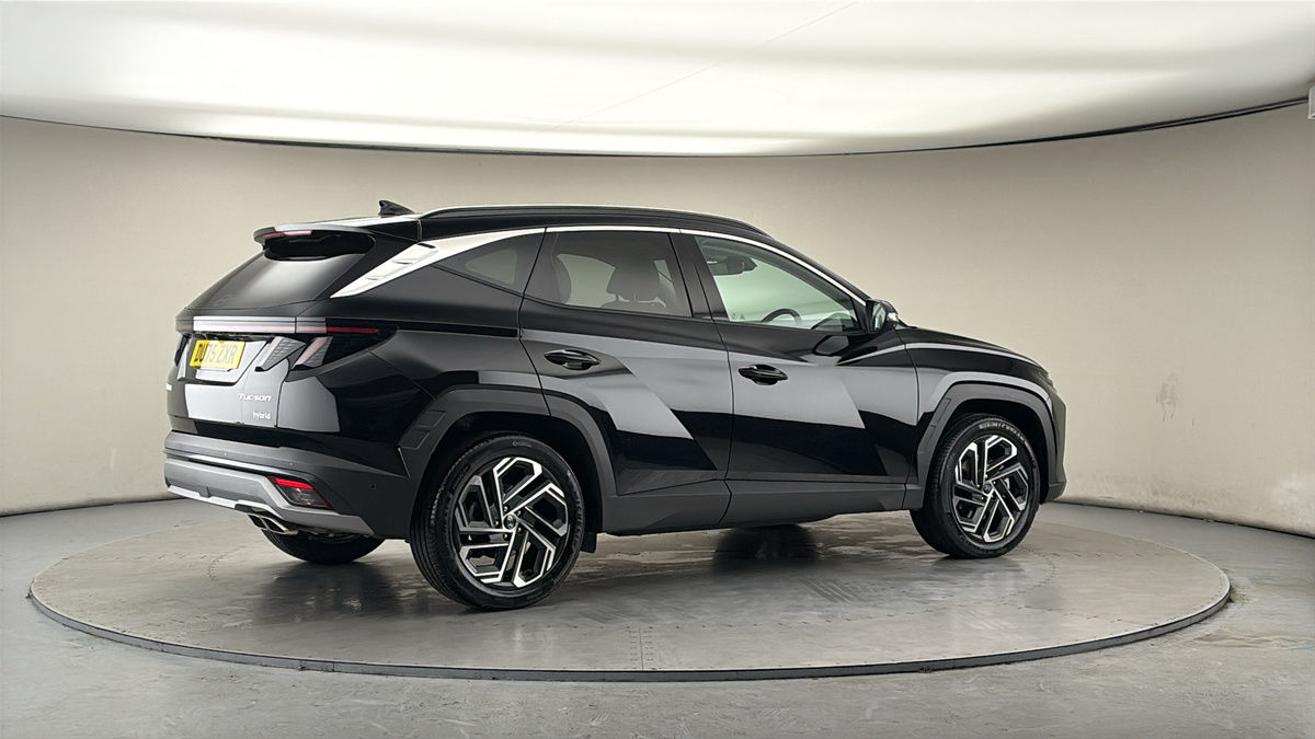 More views of Hyundai TUCSON