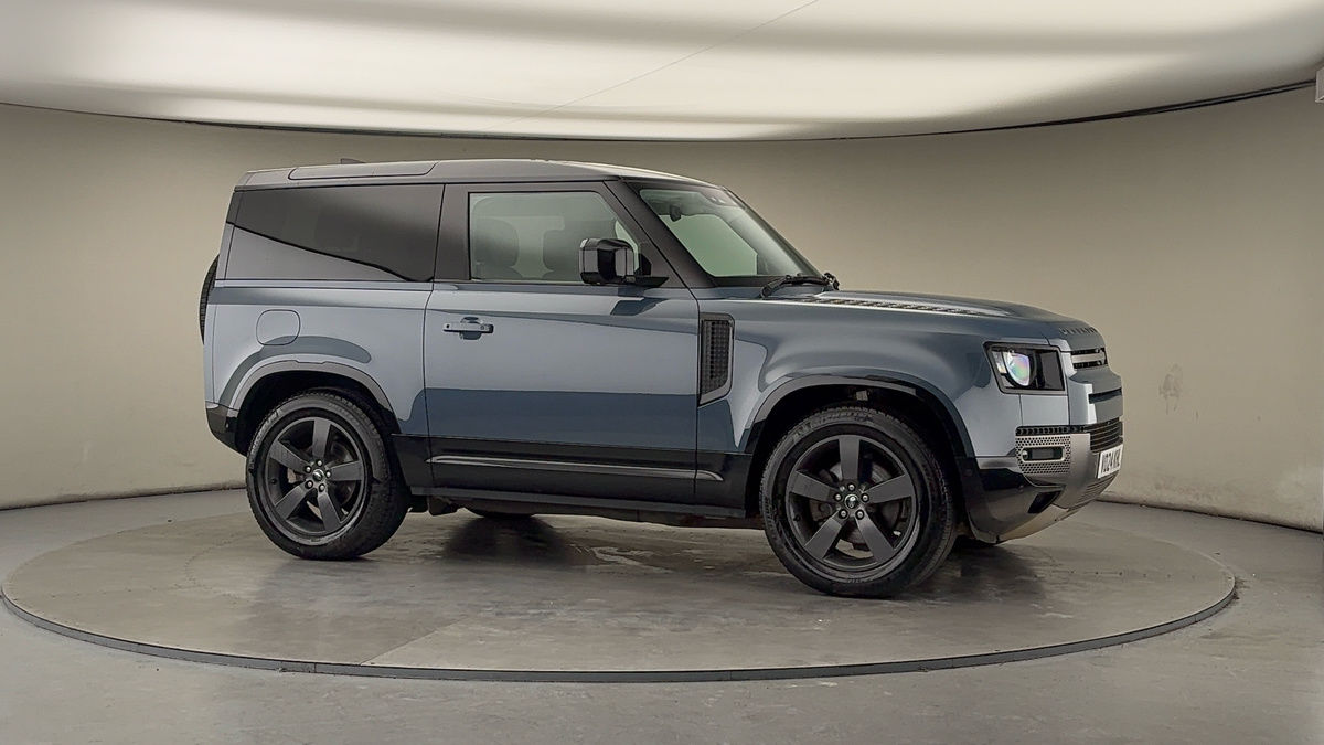 More views of Land Rover Defender 90