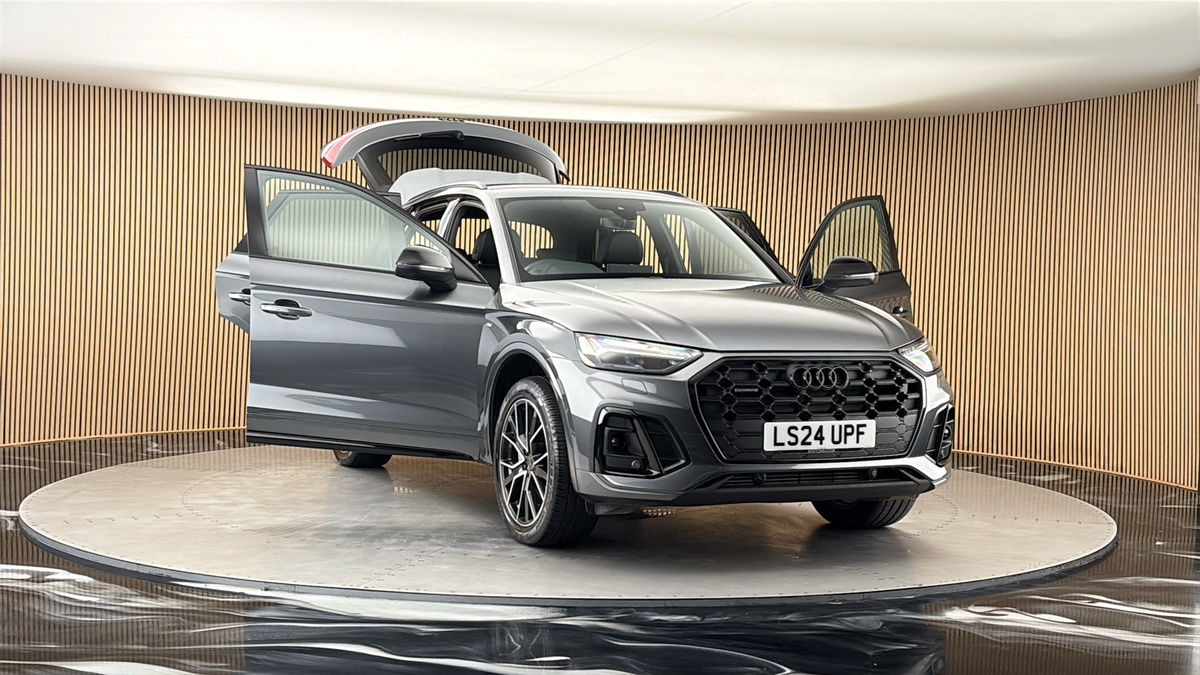 More views of Audi Q5