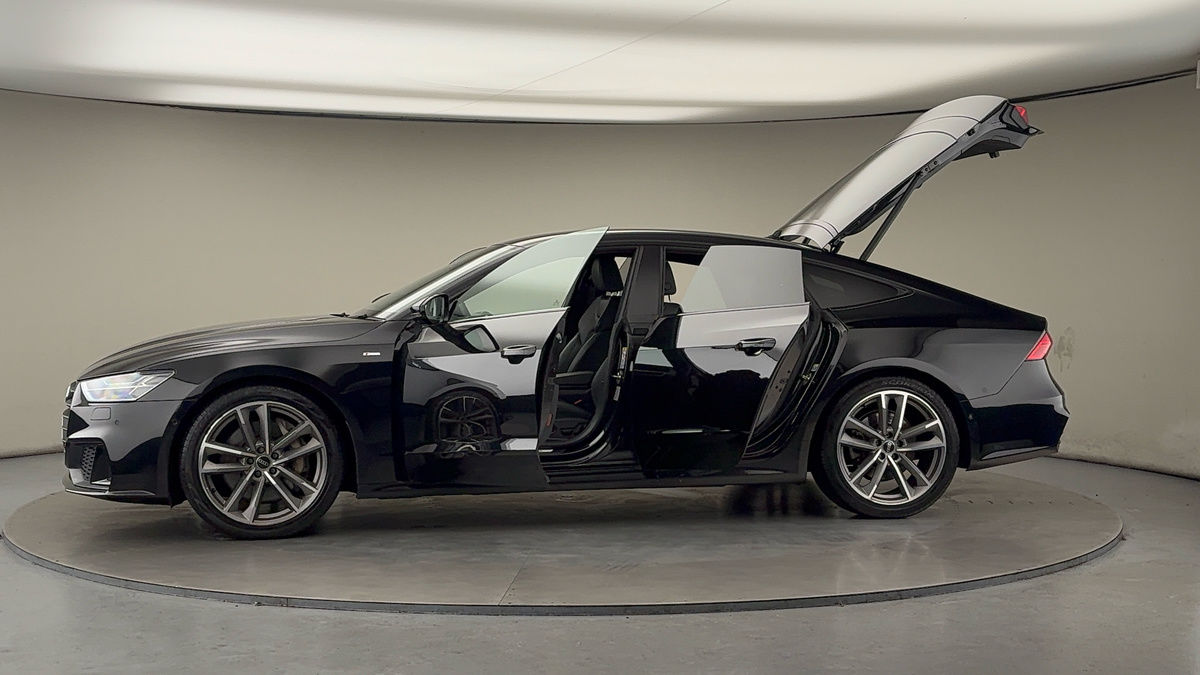 More views of Audi A7