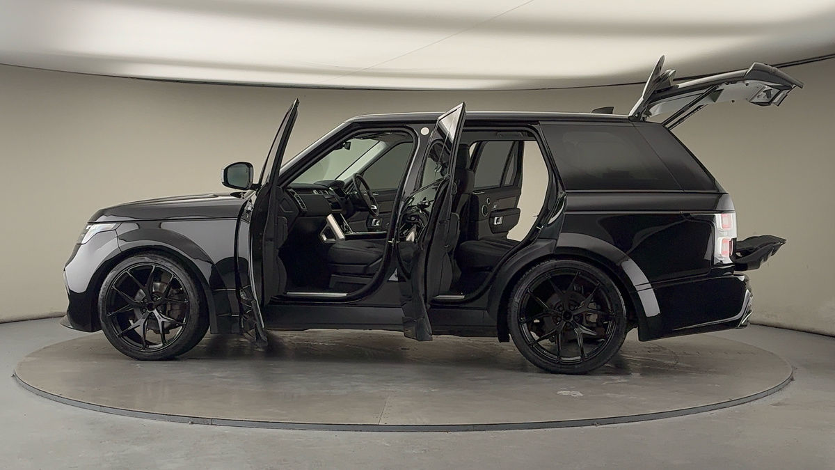 More views of Land Rover Range Rover