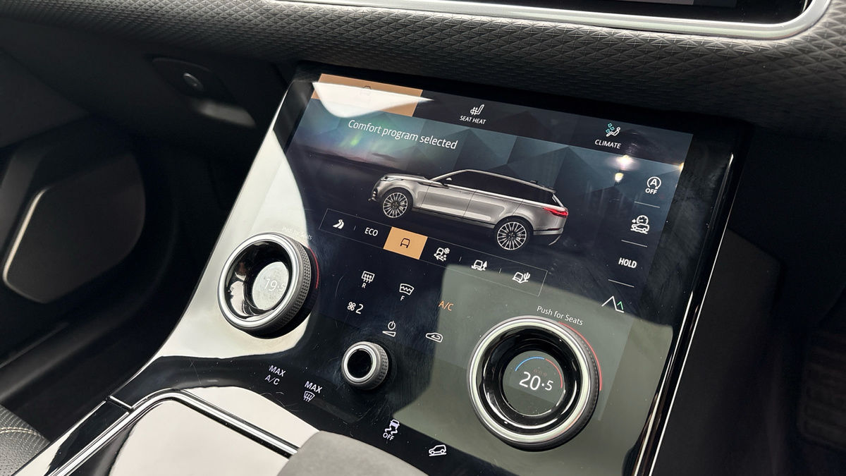 Land Rover Range Rover Velar Image 29