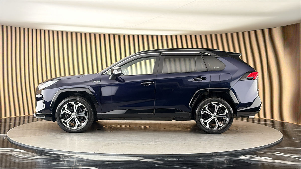 Toyota RAV4 Image 15