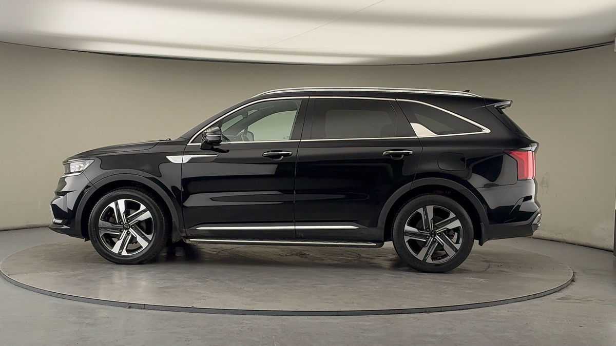 More views of Kia Sorento