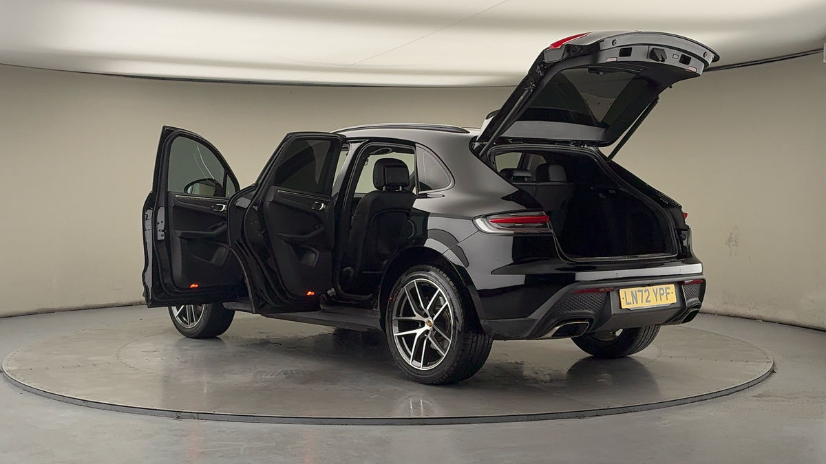 More views of Porsche Macan