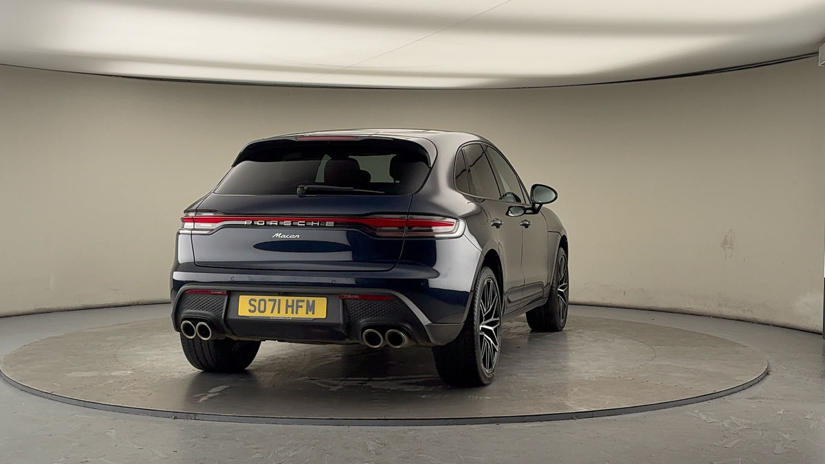 More views of Porsche Macan