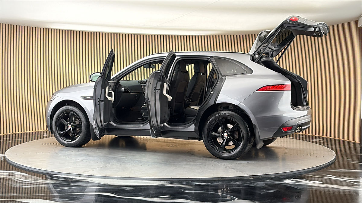 More views of Jaguar F-PACE