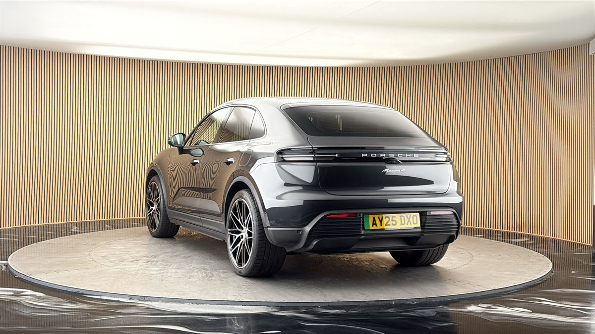 More views of Porsche Macan
