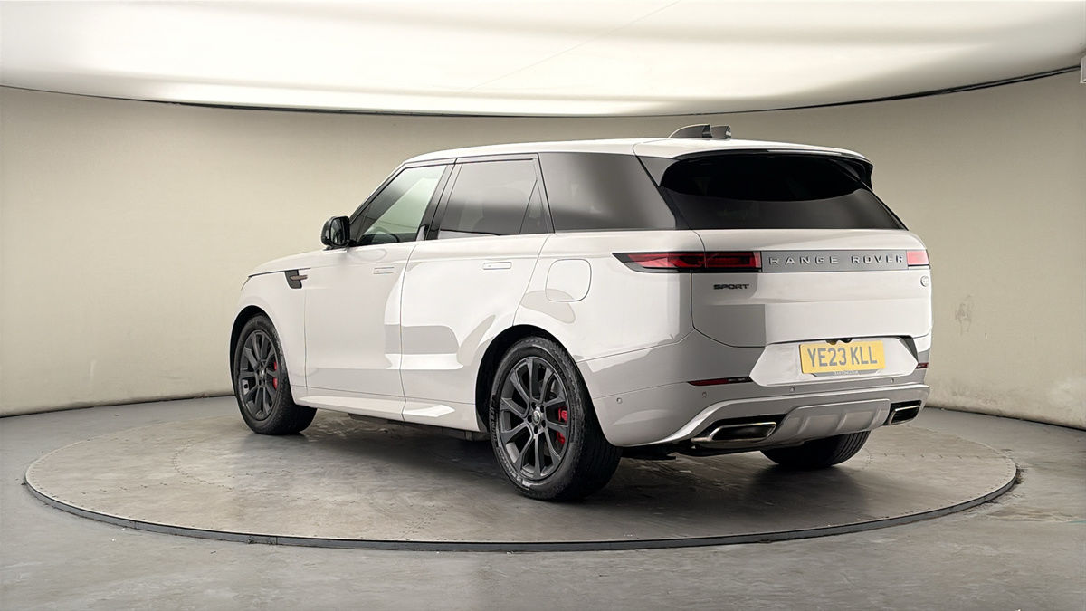 Land Rover Range Rover Sport Image 2