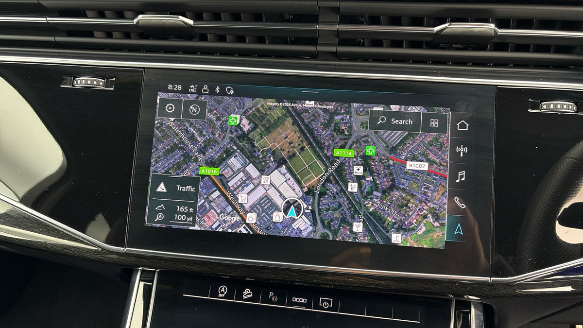 Audi SQ7 Image 17