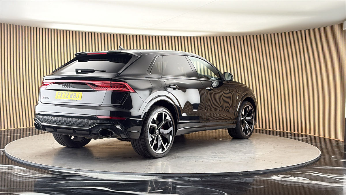 More views of Audi RSQ8