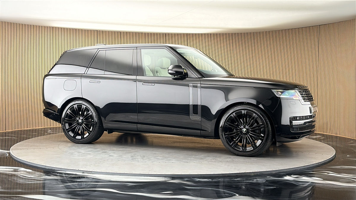 More views of Land Rover Range Rover