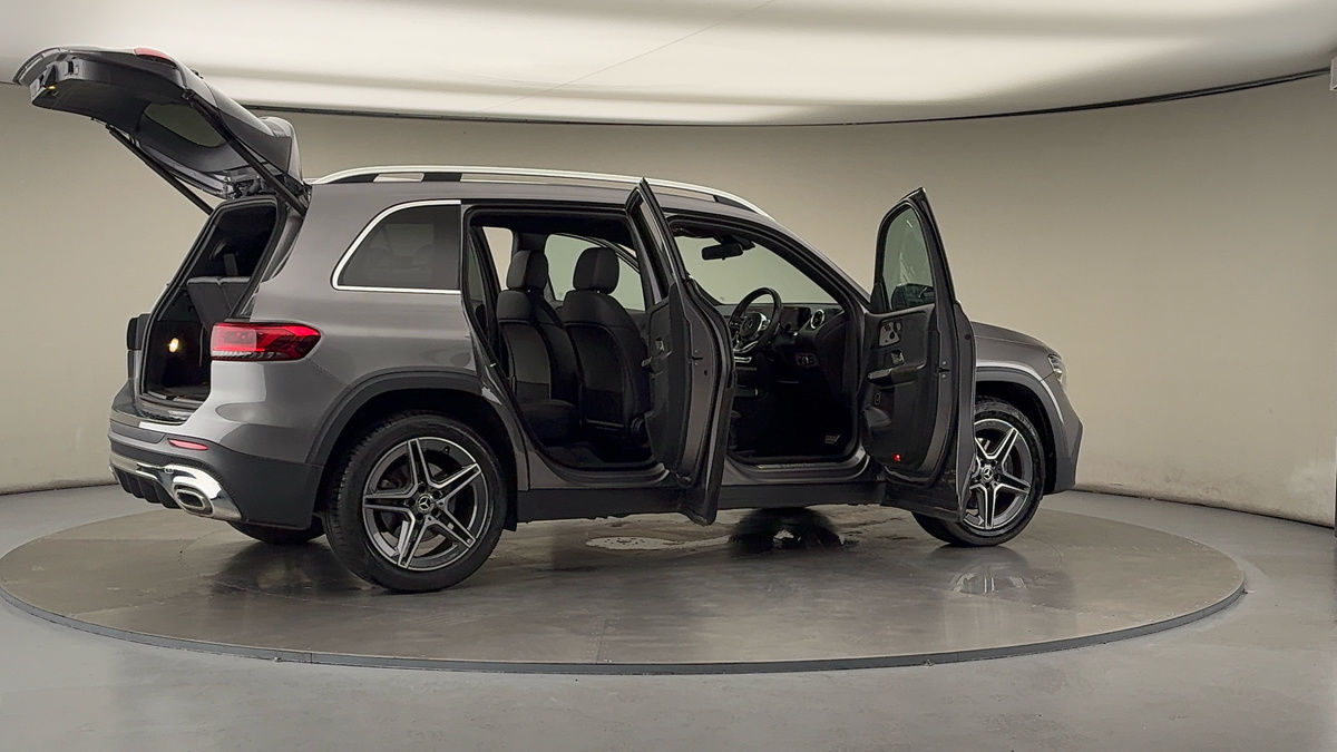 More views of Mercedes-Benz GLB