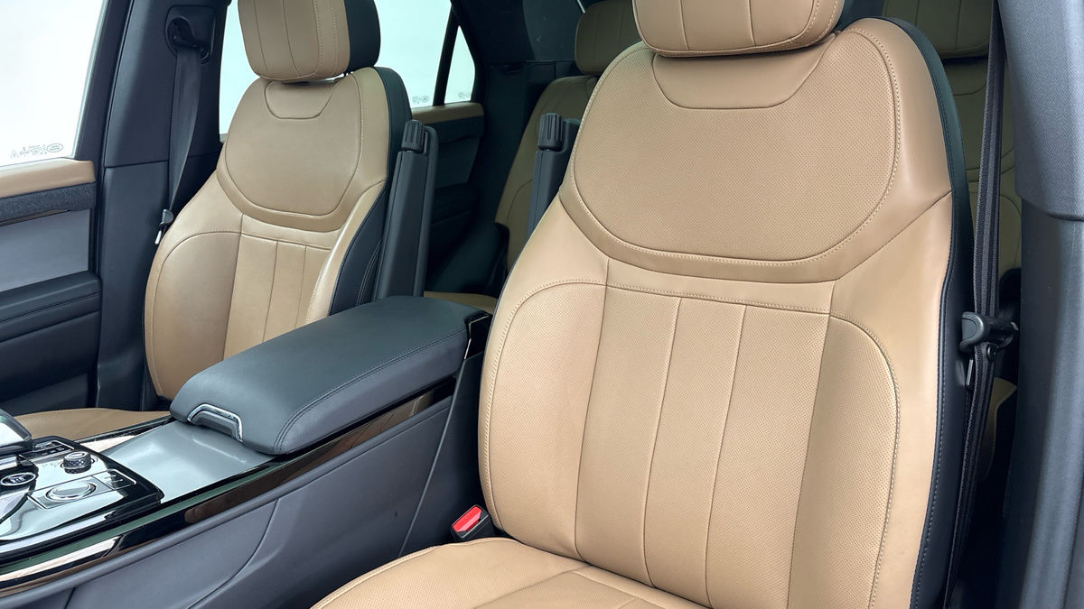 Land Rover Range Rover Sport Image 7