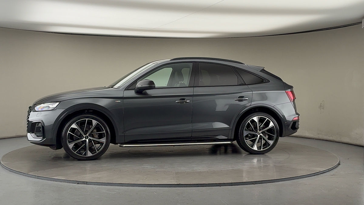 More views of Audi Q5