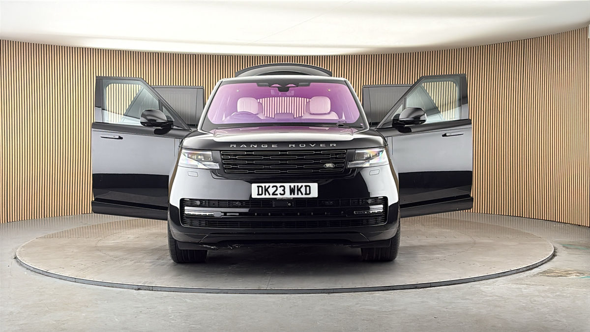 More views of Land Rover Range Rover