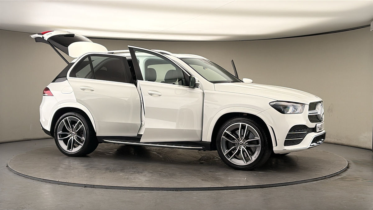 More views of Mercedes-Benz GLE