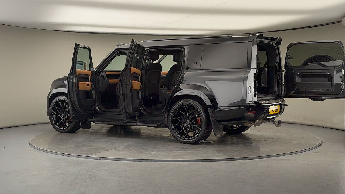 More views of Land Rover Defender 130