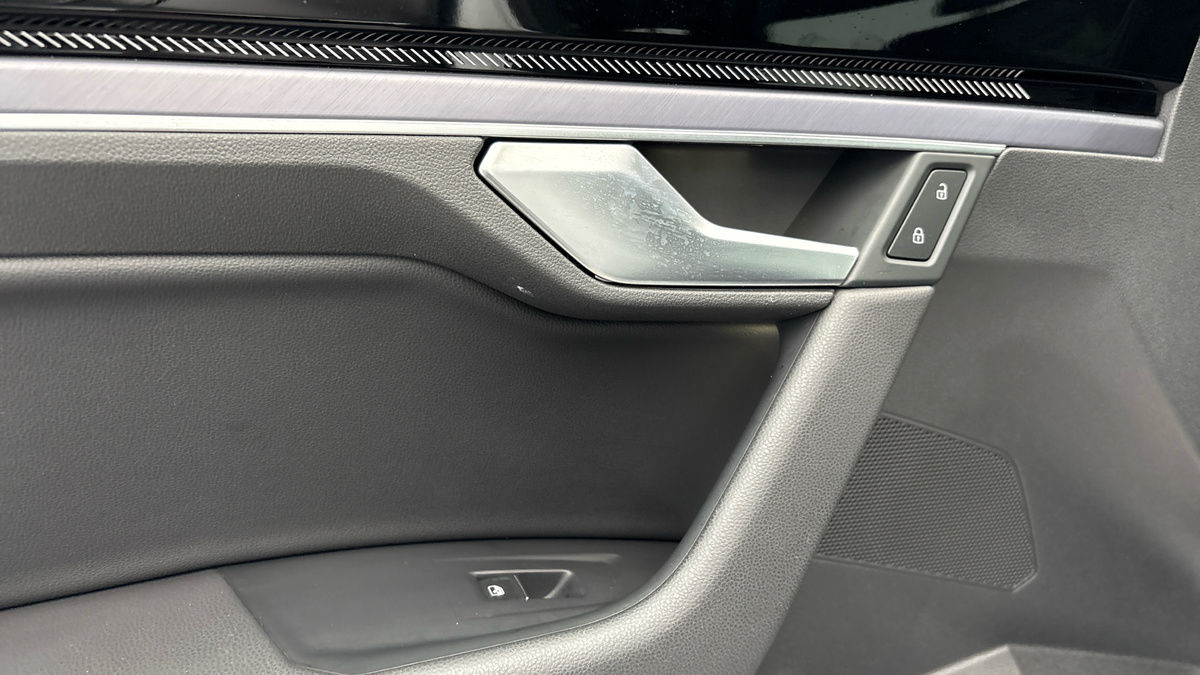 Volkswagen Touareg Image 19