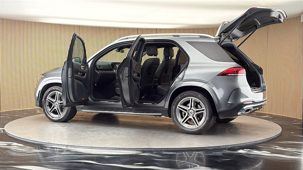 More views of Mercedes-Benz GLE
