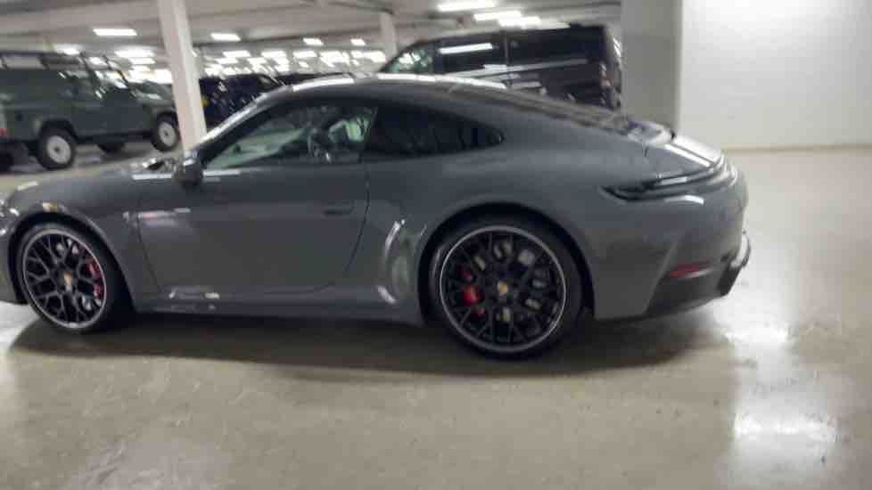 More views of Porsche 911
