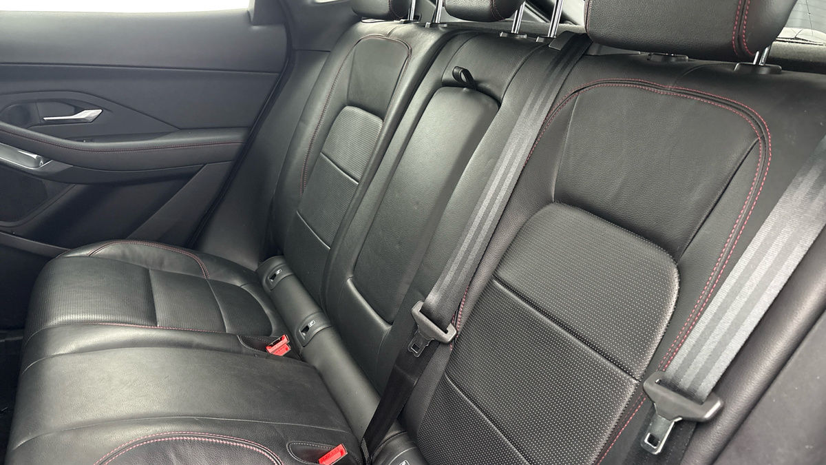 Jaguar E-PACE Image 8