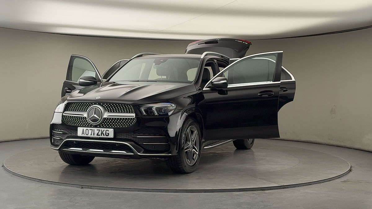 More views of Mercedes-Benz GLE